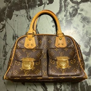 Louis Vuitton Brown Medium sized bag with two front pockets